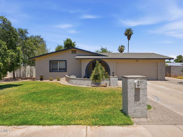 102 W HACKAMORE Avenue, Gilbert, AZ 85233