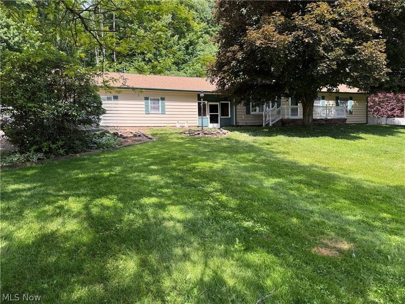 10199 Malibu Road NE, Minerva, OH 44657 Photo 2