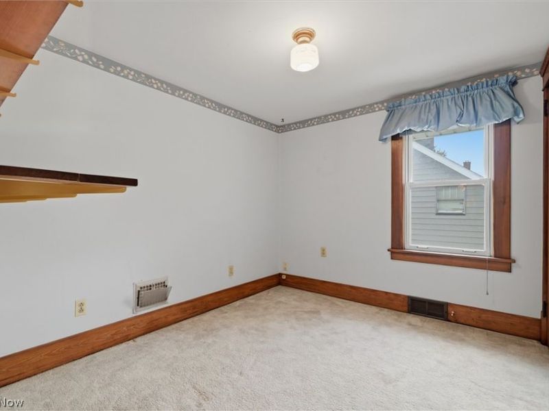 556 Belvedere Avenue SE, Warren, OH 44483 Photo 16