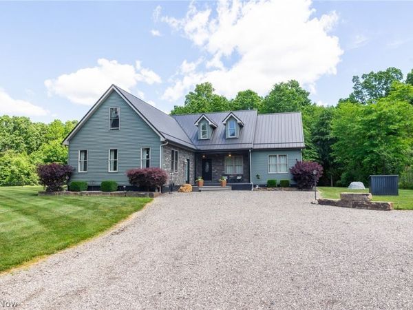 2416 Housel Craft Road , Bristolville, OH 44402