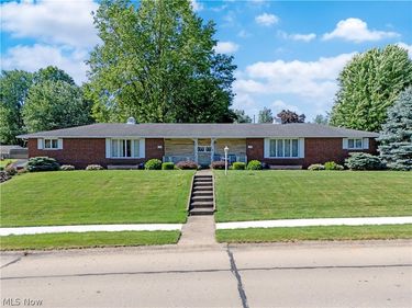 1734-1736 Meadow Lane, Orrville, OH 44667