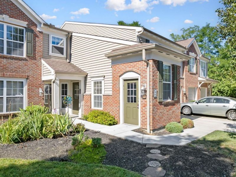 1507 Windwillow Trace, Hamilton Twp, OH 45039 Photo 2