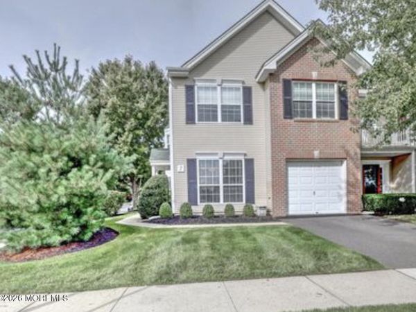 7 Augusta Drive, Manalapan, NJ 07726