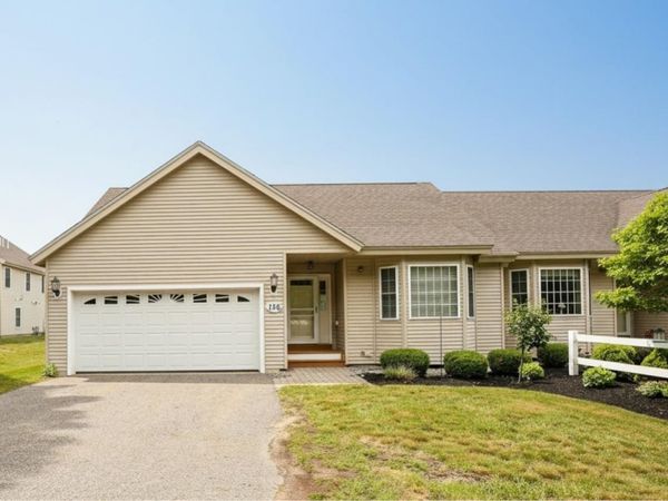 136 Hall Road, Fremont, NH 03044