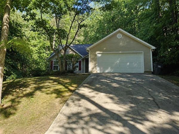 300 Lakeside Drive , Covington, GA 30016