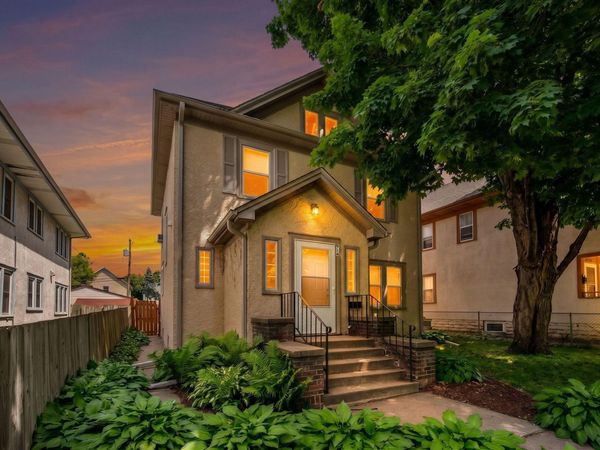 914 Queen Avenue N, Minneapolis, MN 55411