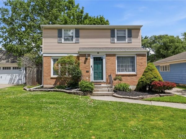 16 Paramount Parkway , Buffalo, NY 14223