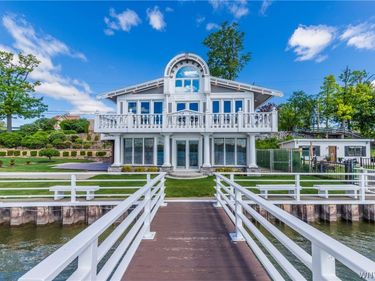 2039 E River Road , Grand Island, NY 14072
