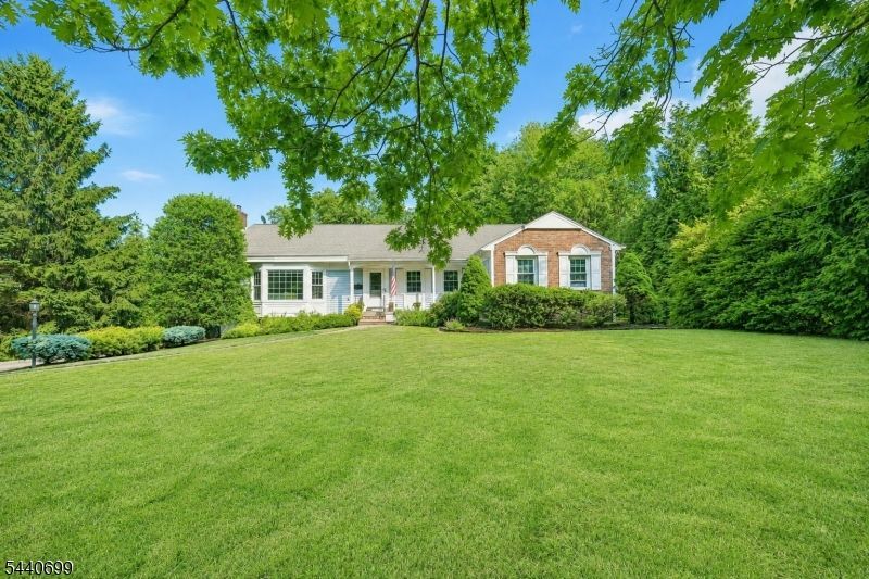 6 Noe Ave, Madison, NJ 07940 Main Photo