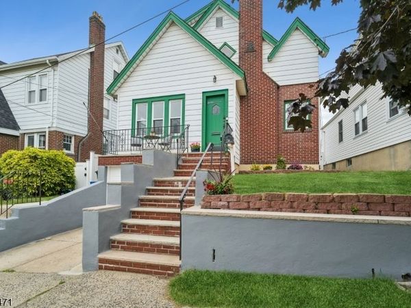 128 Stevens Pl, North Arlington, NJ 07031