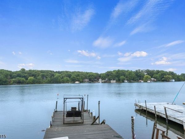 308 Lakeside Ave, Hopatcong, NJ 07821