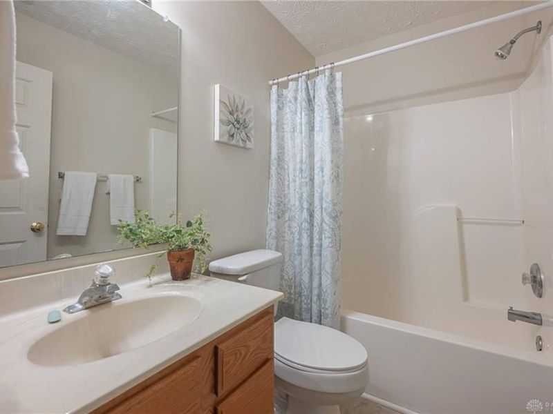 335 Whisper Lane, Xenia Township, OH 45385 Photo 12