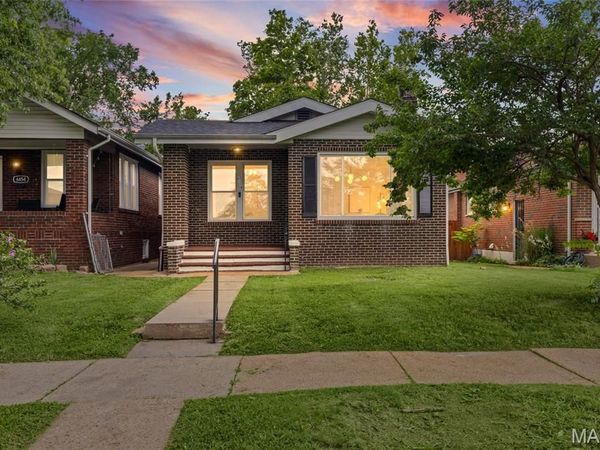 6856 Plymouth Avenue, University City, MO 63130