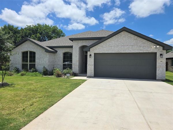 905 Mcanear Street, Cleburne, TX 76033