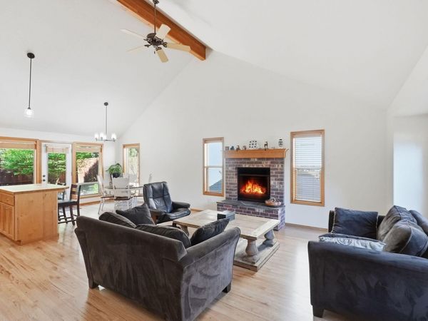 19905 Antler Point Drive, Bend, OR 97702