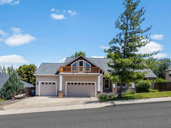 2436 SW Forked Horn Butte Road, Redmond, OR 97756