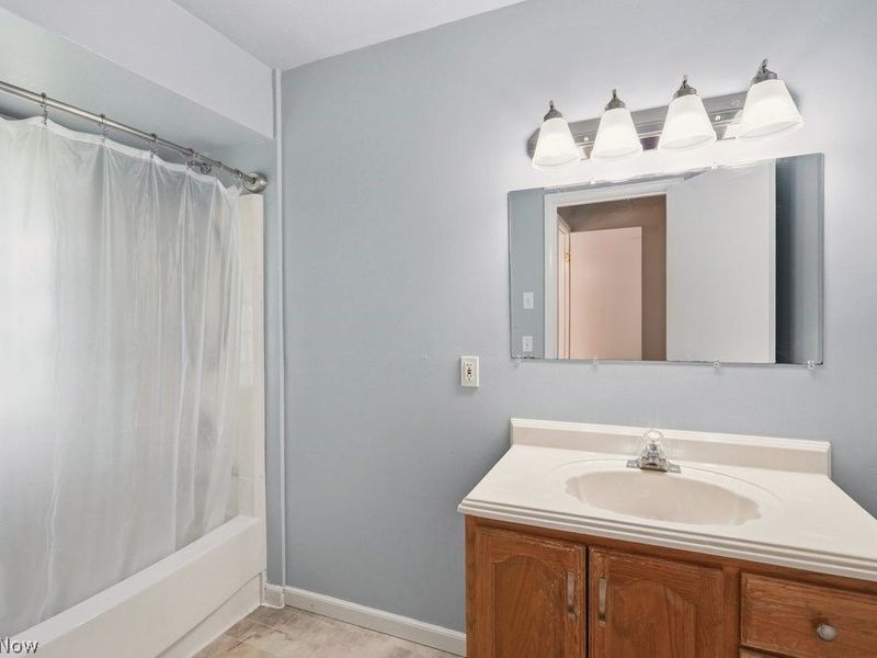 8908 Falls Lane, Broadview Heights, OH 44147 Photo 18