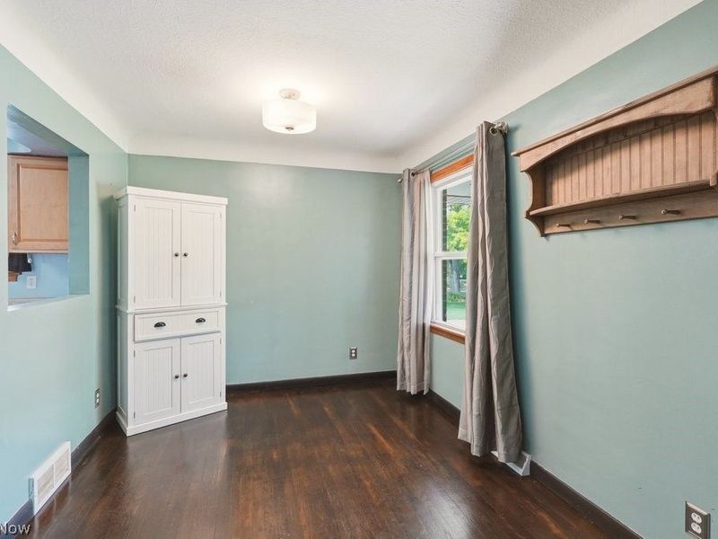 8908 Falls Lane, Broadview Heights, OH 44147 Photo 4