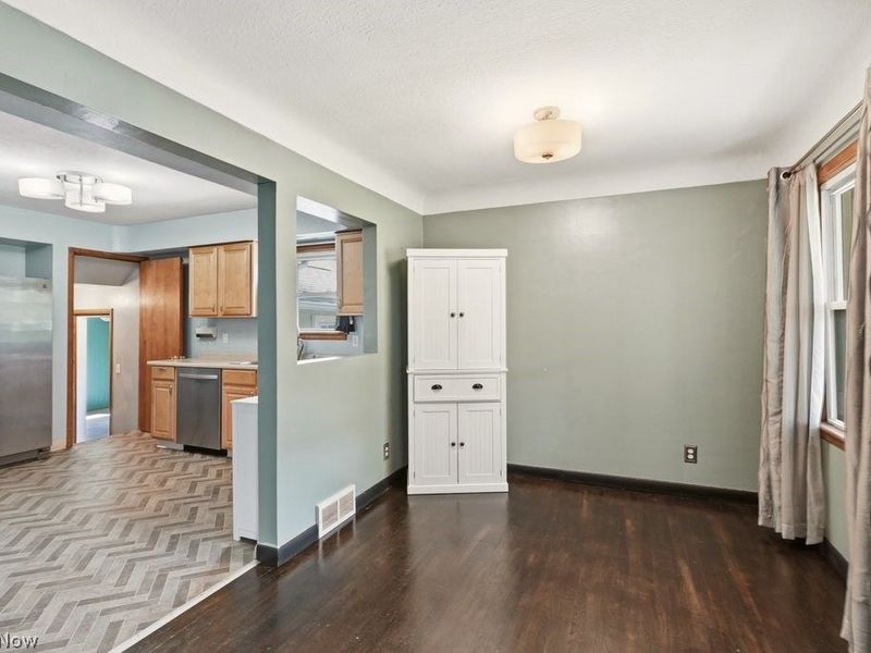 8908 Falls Lane, Broadview Heights, OH 44147 Photo 5