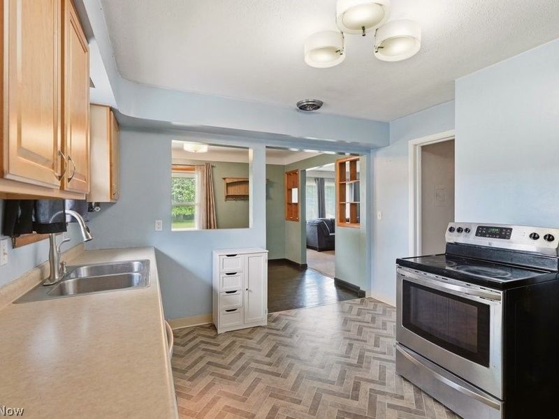 8908 Falls Lane, Broadview Heights, OH 44147 Photo 9