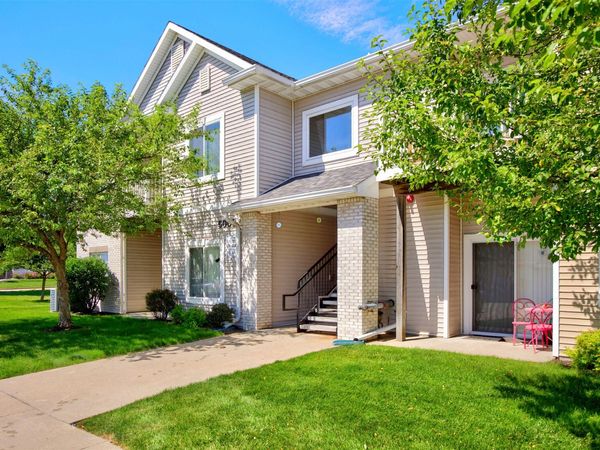 8601 Westown Parkway , Unit 5211, West Des Moines, IA 50266