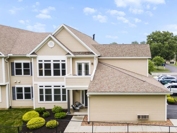 616 Lois Lane, Schenectady, NY 12304