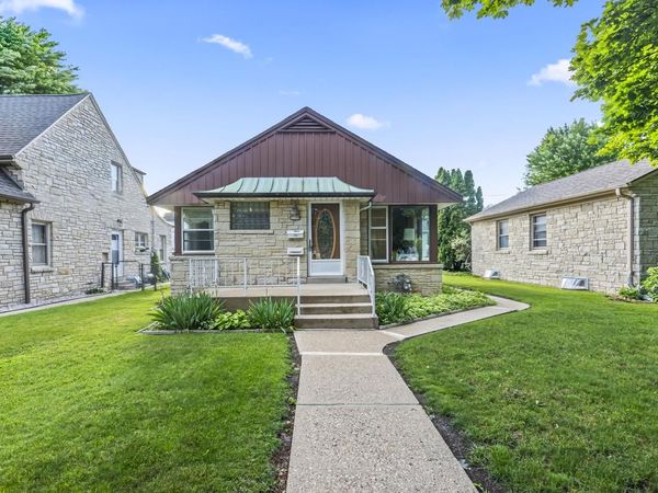 3148 S 30th STREET, Milwaukee, WI 53215