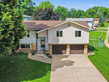 7326 Harvest Hills Drive, La Vista, NE 68128