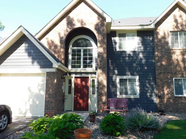 2527 Wilshire Court , Unit 8, Mendota Heights, MN 55120