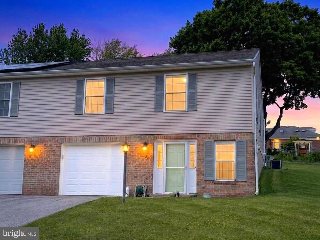 101 SHAWNEE DRIVE, STEWARTSTOWN, PA 17363