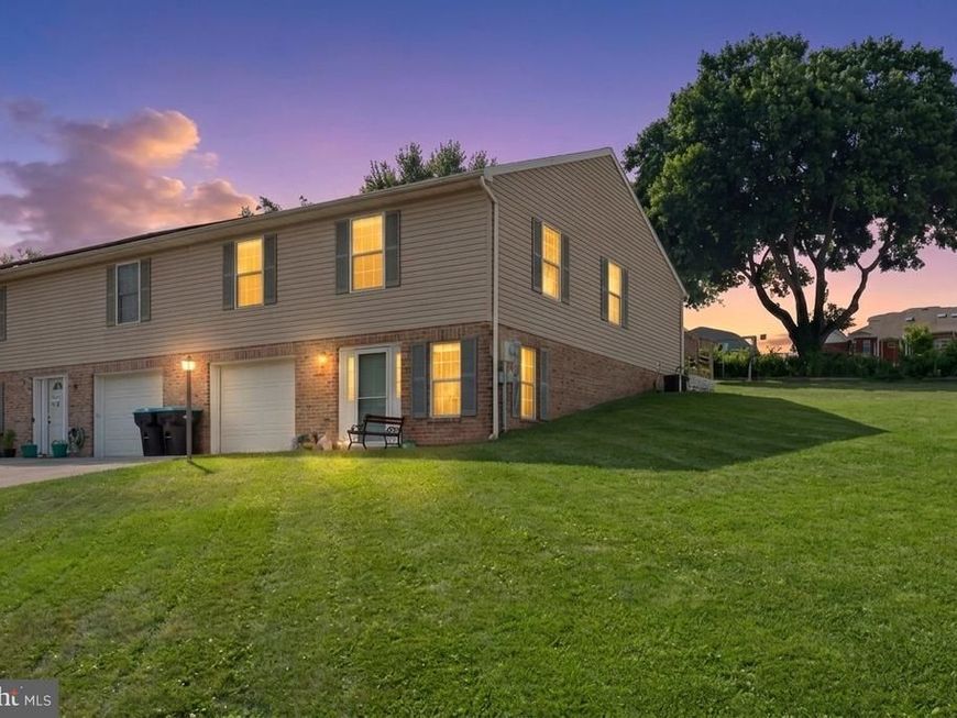 101 Shawnee Drive, Stewartstown, PA 17363 Main Photo