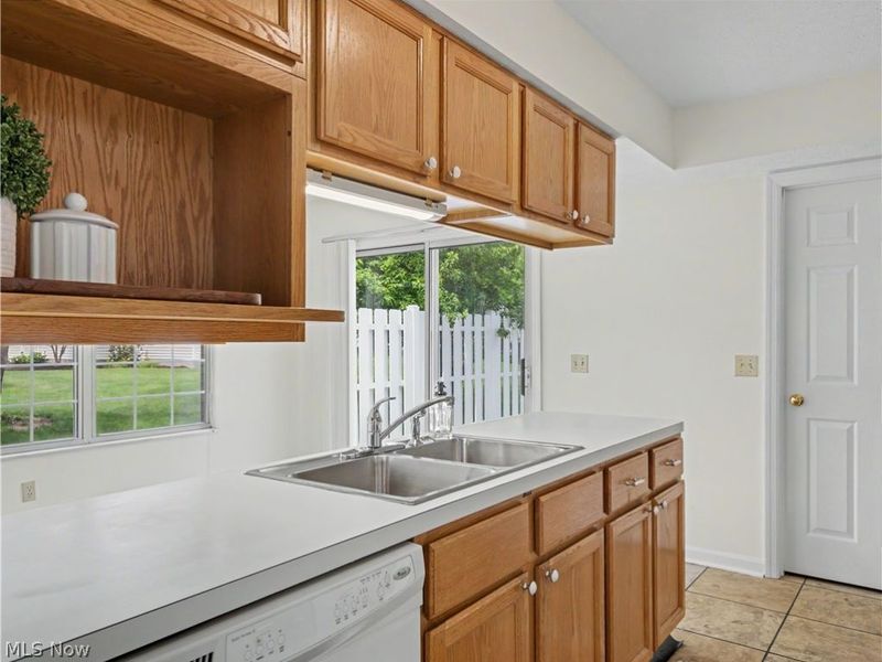 3500 E Prescott Circle, Cuyahoga Falls, OH 44223 Photo 12