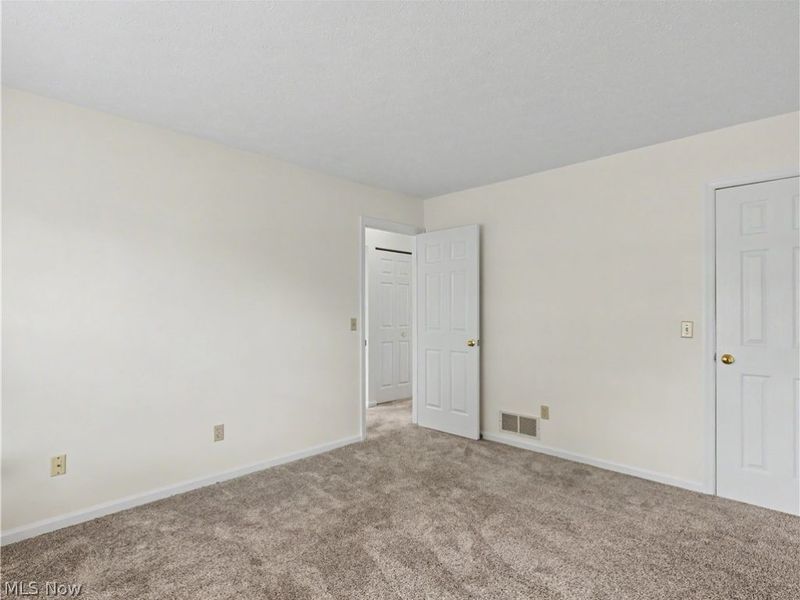 3500 E Prescott Circle, Cuyahoga Falls, OH 44223 Photo 17