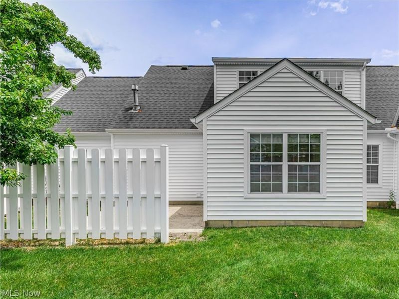 3500 E Prescott Circle, Cuyahoga Falls, OH 44223 Photo 3