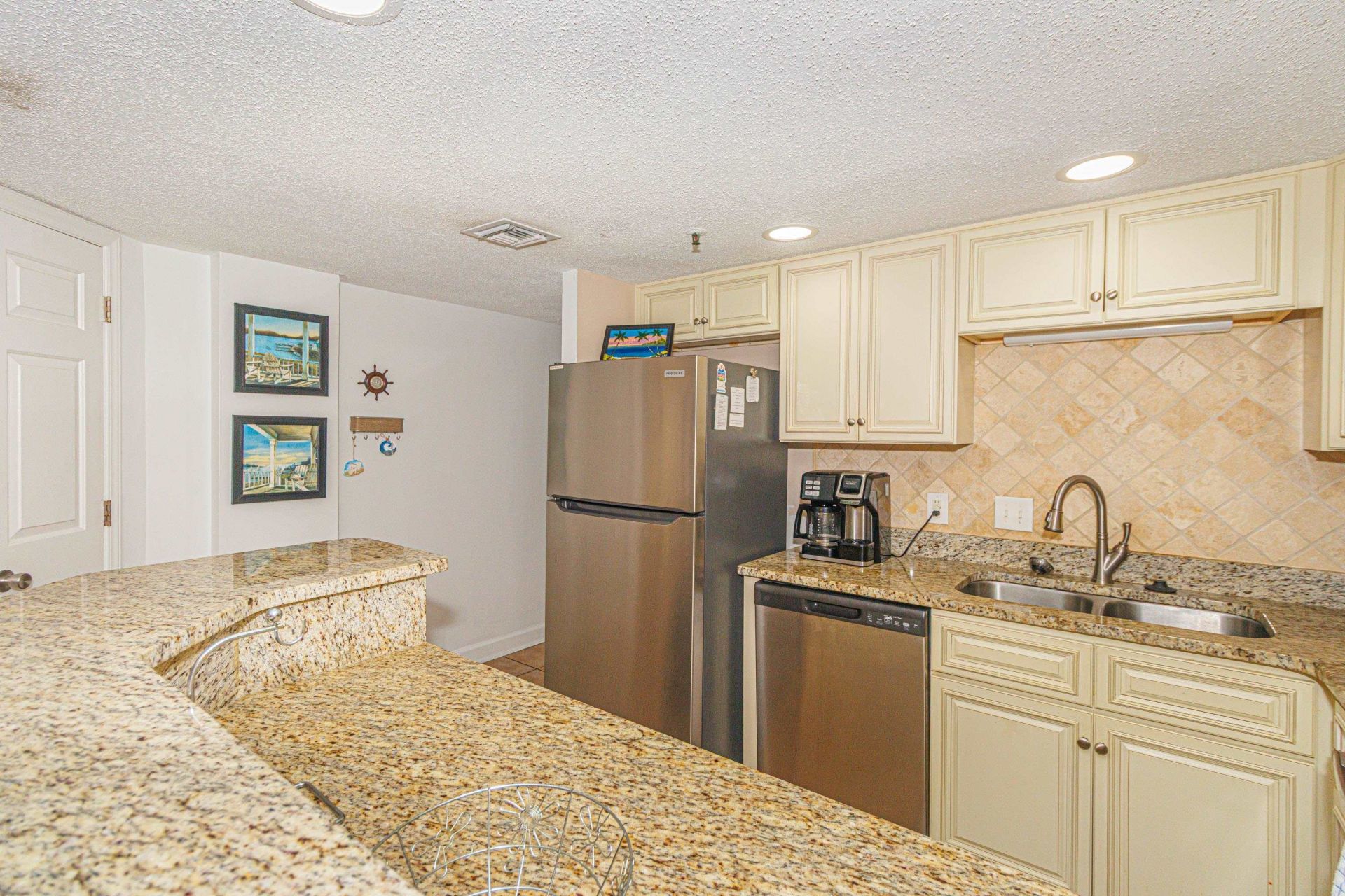 5511 Ocean Blvd. N Photo 14