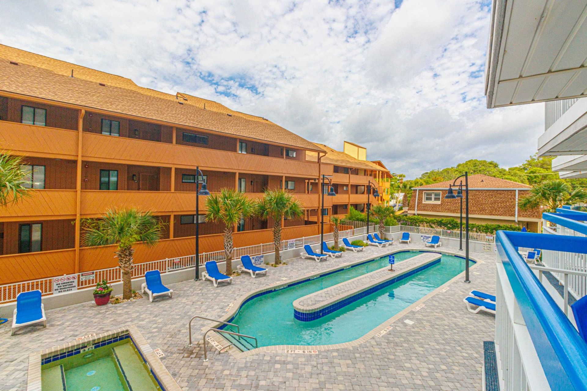 5511 Ocean Blvd. N Photo 4