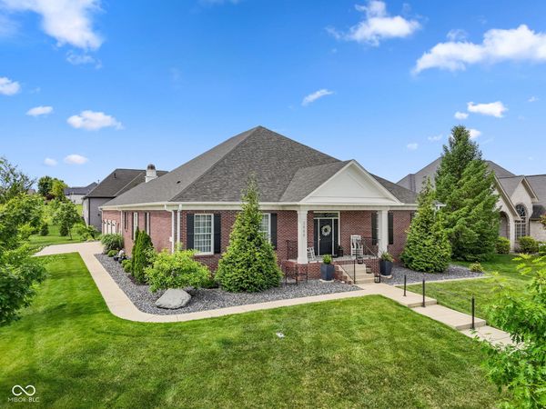 2888 Cromwell Court, Greenwood, IN 46143