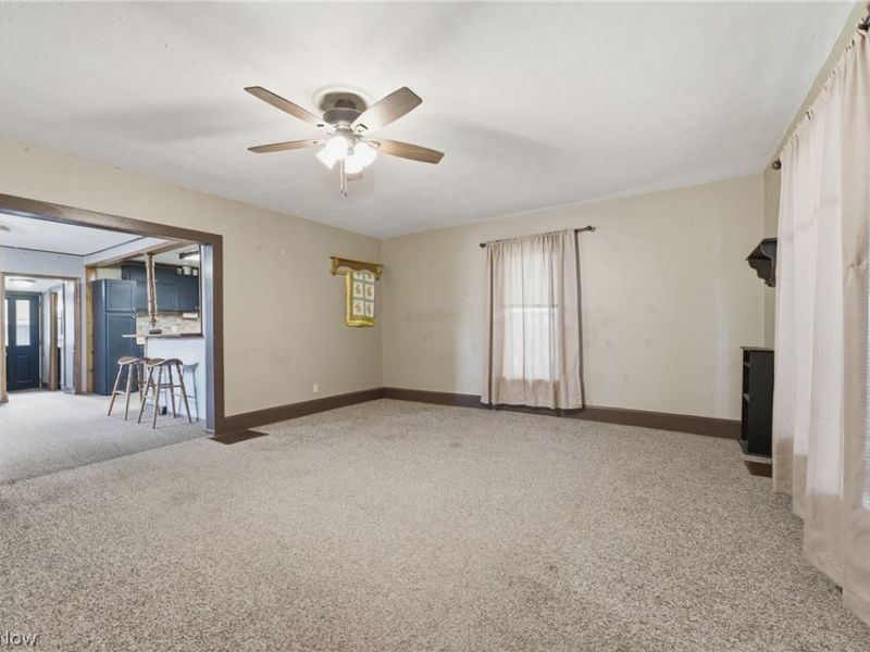 245 E Robinson Street, Shreve, OH 44676 Photo 6