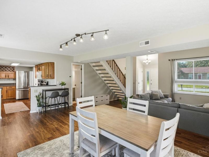 8014 Buckland Drive, Sycamore Township, OH 45249 Photo 12