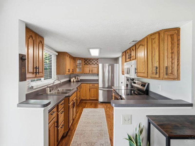 8014 Buckland Drive, Sycamore Township, OH 45249 Photo 13
