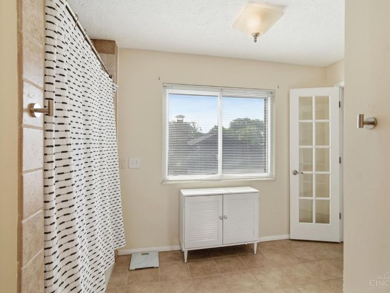 8014 Buckland Drive, Sycamore Township, OH 45249 Photo 22
