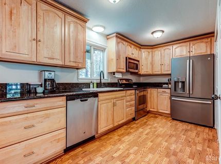1063 Onnontioga Street, South Lake Tahoe, CA 96150 Photo