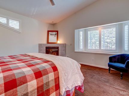 1063 Onnontioga Street, South Lake Tahoe, CA 96150 Photo