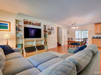 1063 Onnontioga Street, South Lake Tahoe, CA 96150 Photo