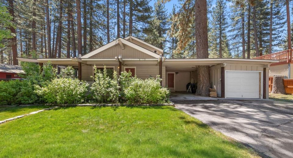 2530 Pinter Avenue, South Lake Tahoe, CA 96150 Photo
