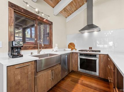2530 Pinter Avenue, South Lake Tahoe, CA 96150 Photo