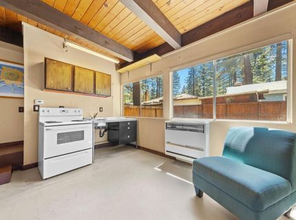 2530 Pinter Avenue, South Lake Tahoe, CA 96150 Photo