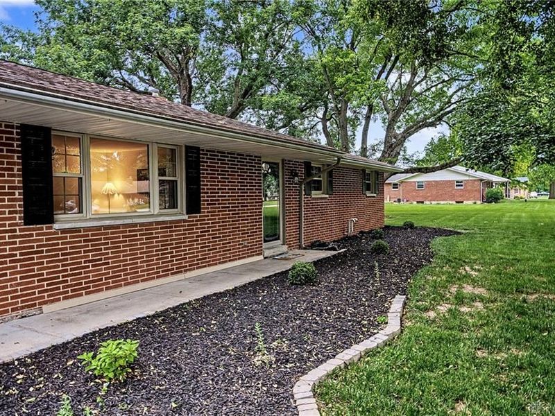 5185 David Drive, Tipp City, OH 45371 Photo 5