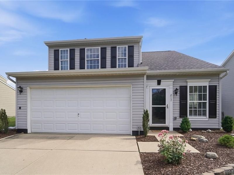 217 McDaniels Lane, Springboro, OH 45066 Photo 2