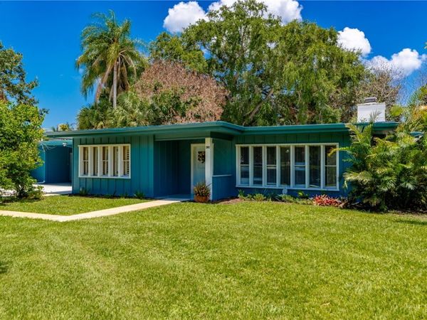 2002 Cordova Avenue , Vero Beach, FL 32960